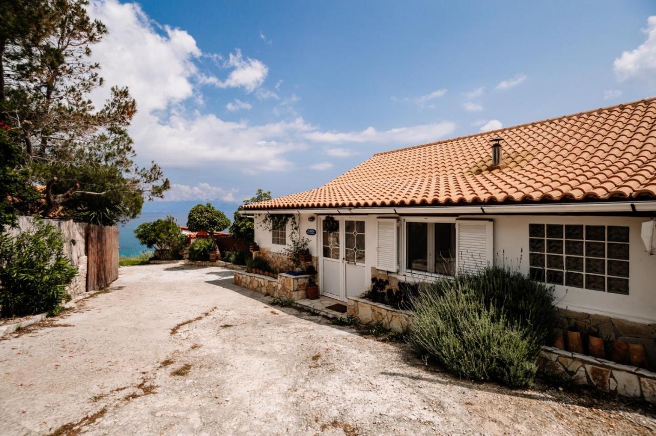Floreika Studio By The Sea Skinaria Экстерьер фото