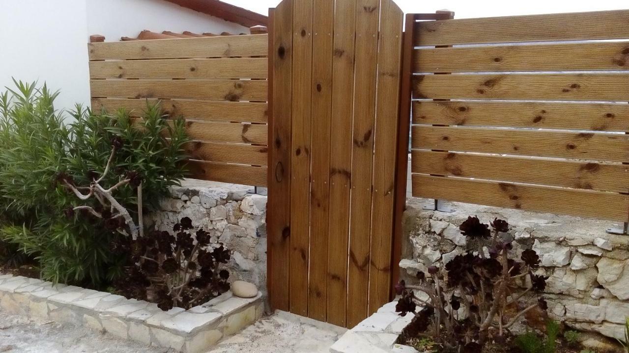 Floreika Studio By The Sea Skinaria Экстерьер фото