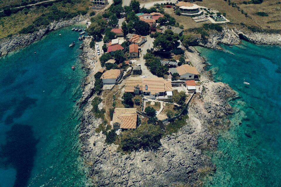 Floreika Studio By The Sea Skinaria Экстерьер фото